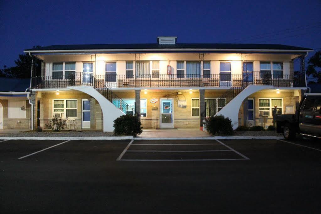 Horse Cave Motel Buitenkant foto